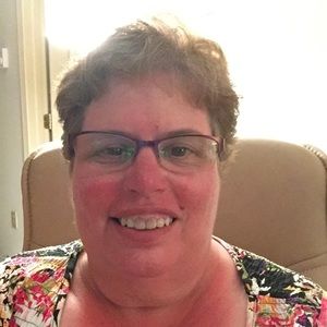 Meet your Posher, Lonna